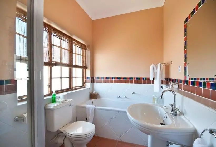 پانسیون Cape Flame Guest House