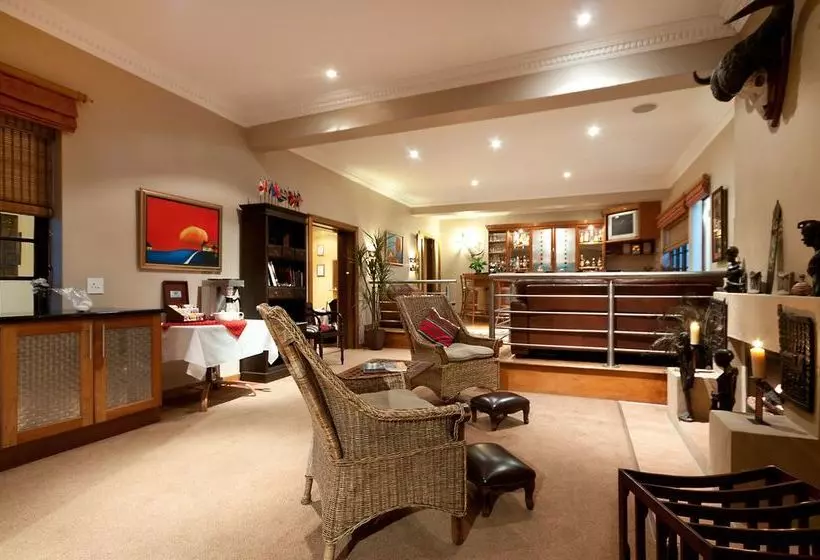 پانسیون Cape Flame Guest House