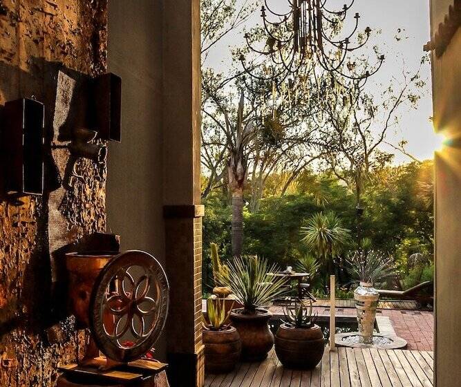 פנסיון Twin Waters Guest House