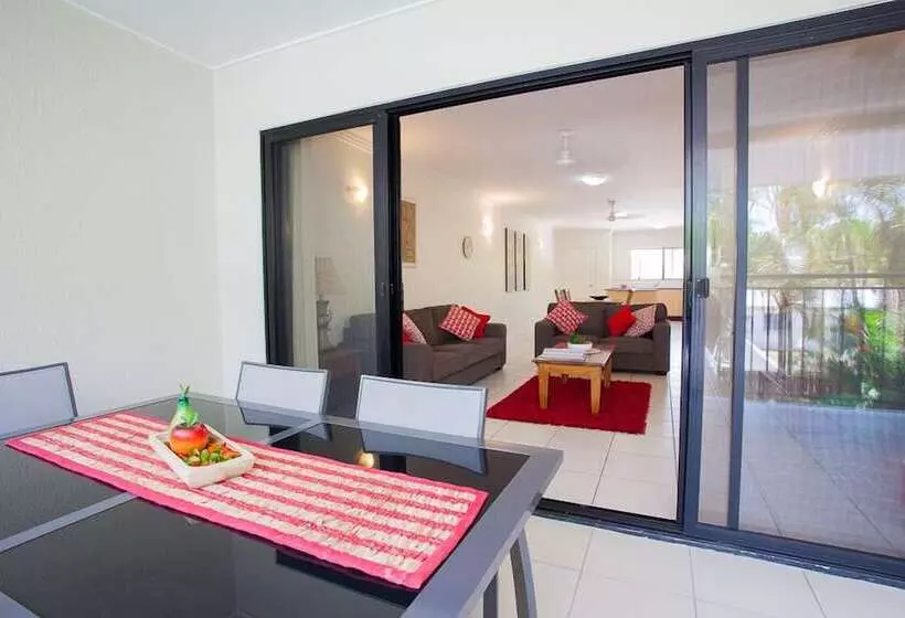 Seaforth Apartments