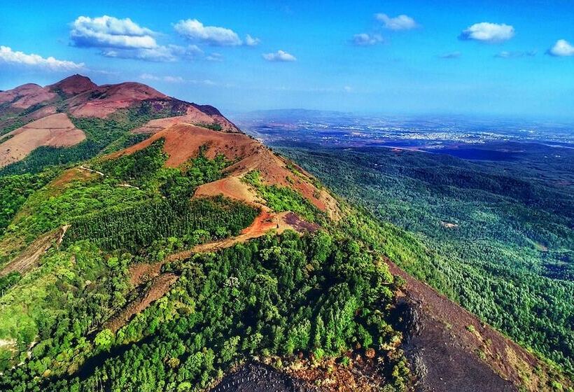 Trivik Hotels & Resorts, Chikmagalur