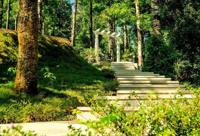 Trivik Hotels & Resorts, Chikmagalur