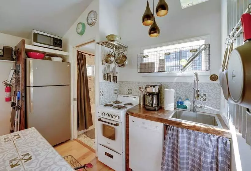 4 Season Gold Coast Cottage, 2 Mi To Winter Sports