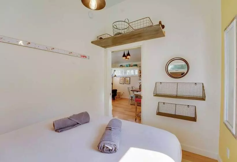 4 Season Gold Coast Cottage, 2 Mi To Winter Sports