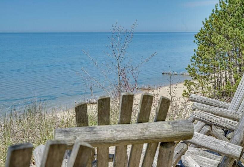 4 Season Gold Coast Cottage, 2 Mi To Winter Sports