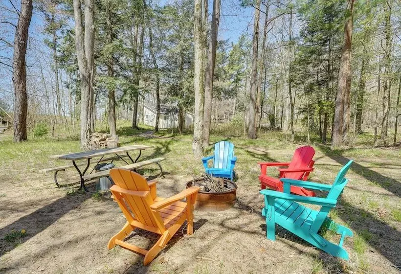 4 Season Gold Coast Cottage, 2 Mi To Winter Sports