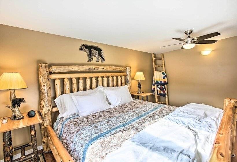 4 Season, Waterfront Houghton Lake House W/ Dock!