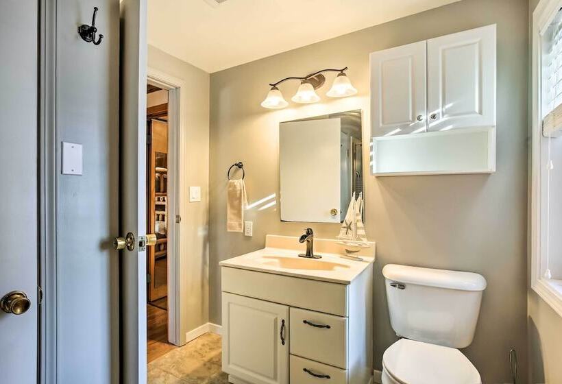 4 Season, Waterfront Houghton Lake House W/ Dock!