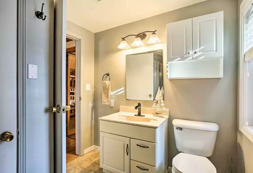 4 Season, Waterfront Houghton Lake House W/ Dock!