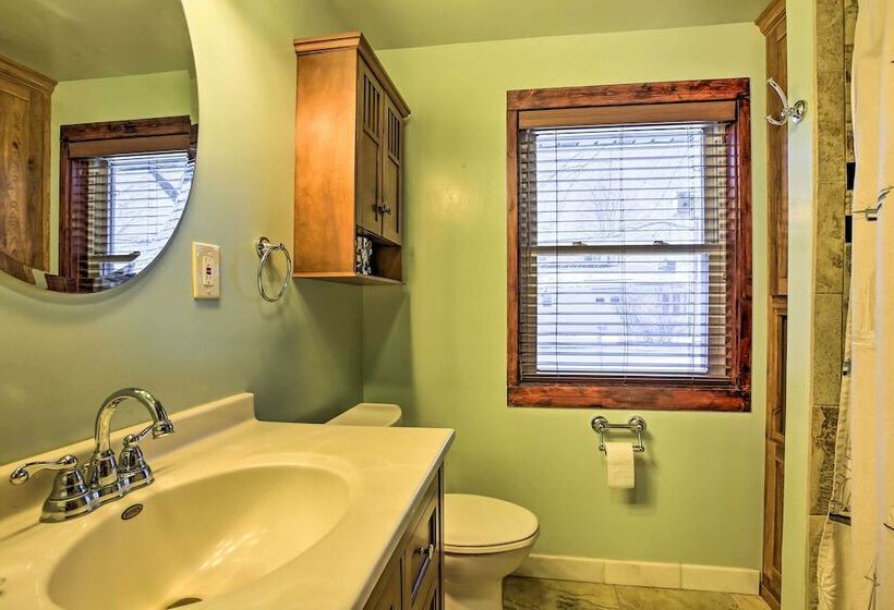 4 Season, Waterfront Houghton Lake House W/ Dock!