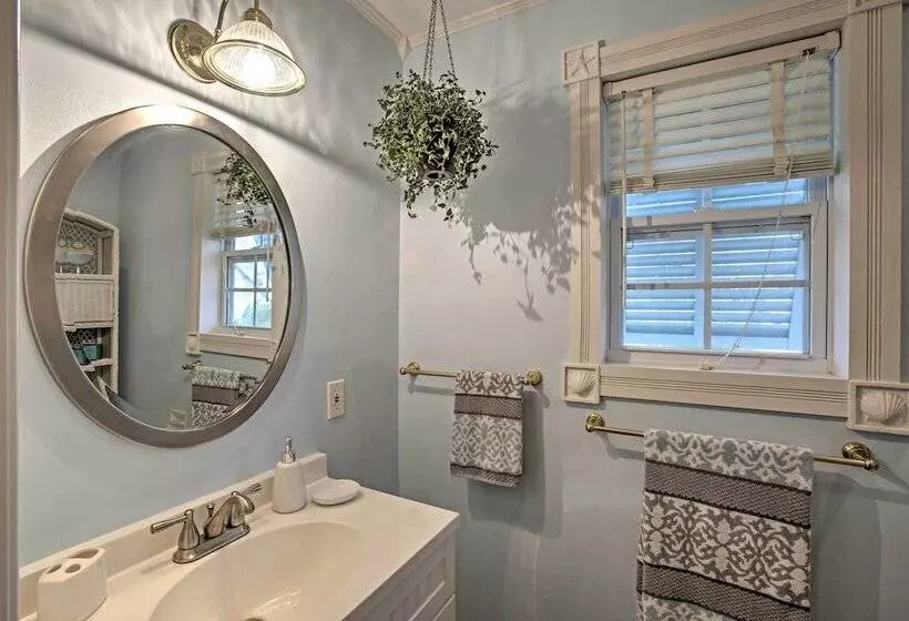 Bay St. Louis House W/ Boat Dock & Launch!