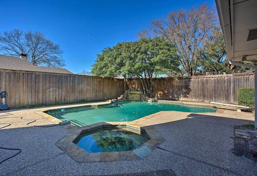 Private Outdoor Pool: Richardson Oasis!