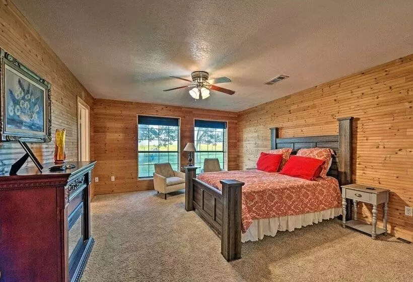 Charming Hamilton Farmhouse W/ Country Views!