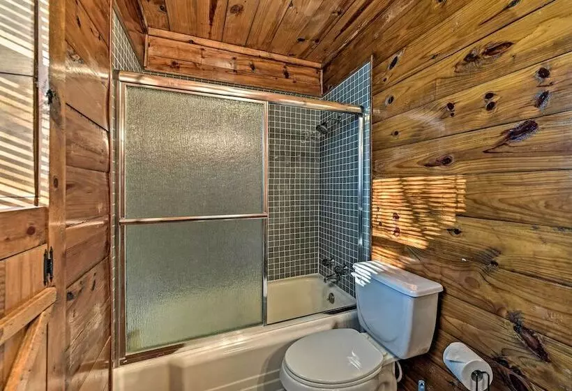 Charming Hamilton Farmhouse W/ Country Views!