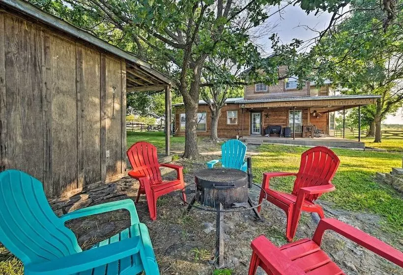 Charming Hamilton Farmhouse W/ Country Views!