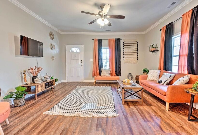 Charming Huntsville Home W/ Deck!