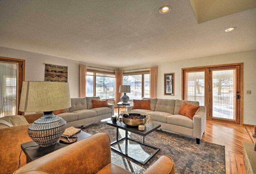 Charming Joliet Ranch House On A Working Farm