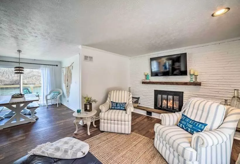 Charming Riverfront Retreat In Monticello!