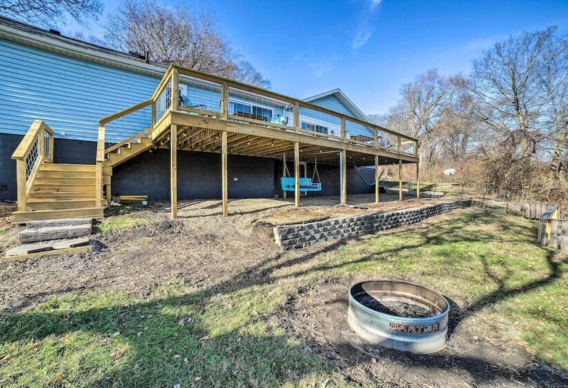 Charming Riverfront Retreat In Monticello!