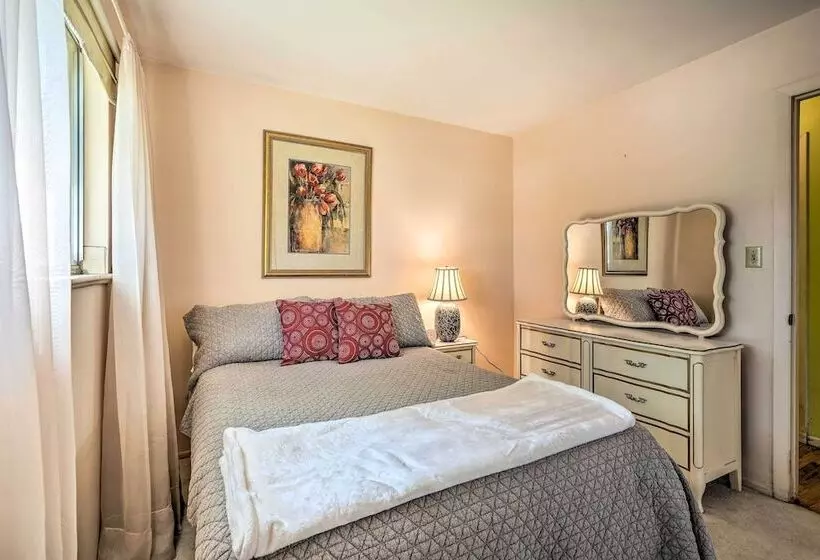 Colorado Springs Home W/ Yard ~ 12 Mi To Dtwn