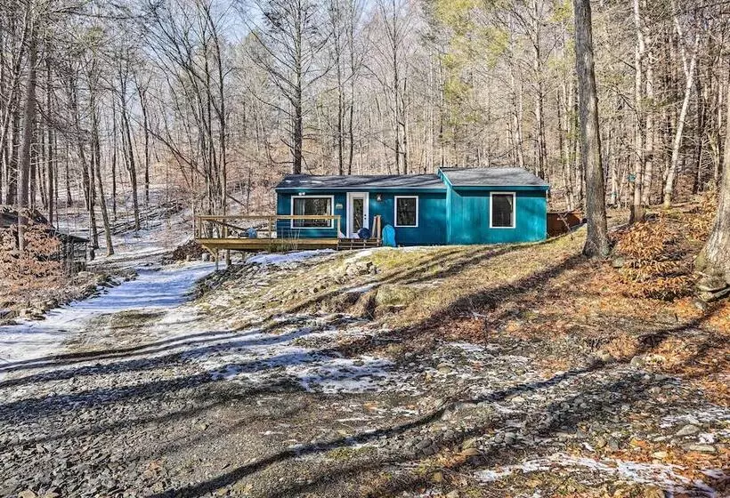 Hike & Swim On Site: Cozy Falls Brook Cabin