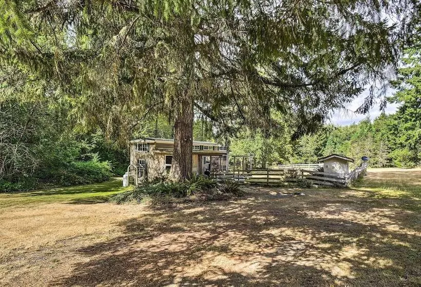 Cozy Gig Harbor Cottage ~ 2 Mi To Case Inlet!