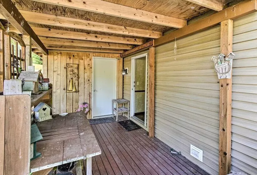 Cozy Gig Harbor Cottage ~ 2 Mi To Case Inlet!