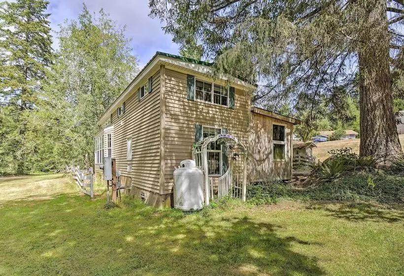 Cozy Gig Harbor Cottage ~ 2 Mi To Case Inlet!