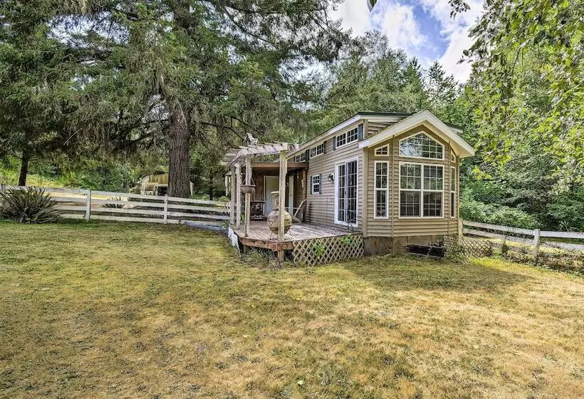 Cozy Gig Harbor Cottage ~ 2 Mi To Case Inlet!