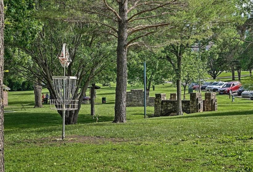 Cute Emporia House Mins To Downtown & Esu!