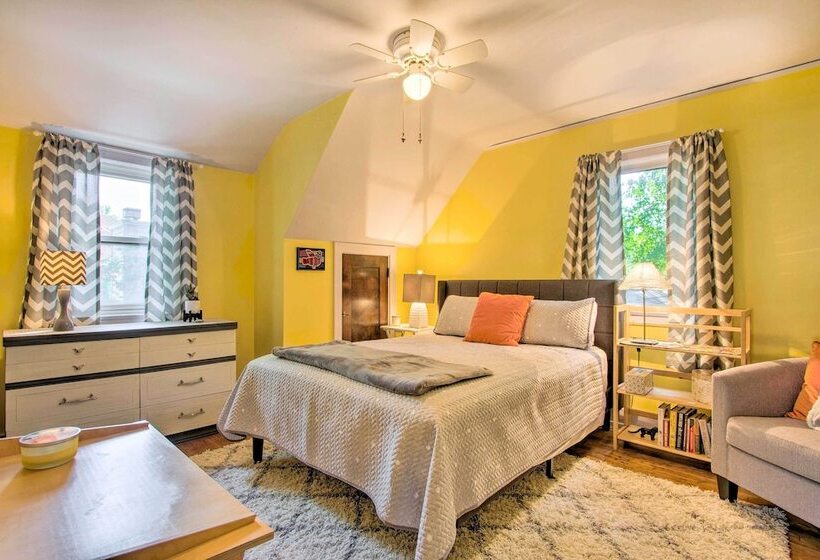 Elegant Home W/ Deck, 5 Blocks To Mayo Clinic