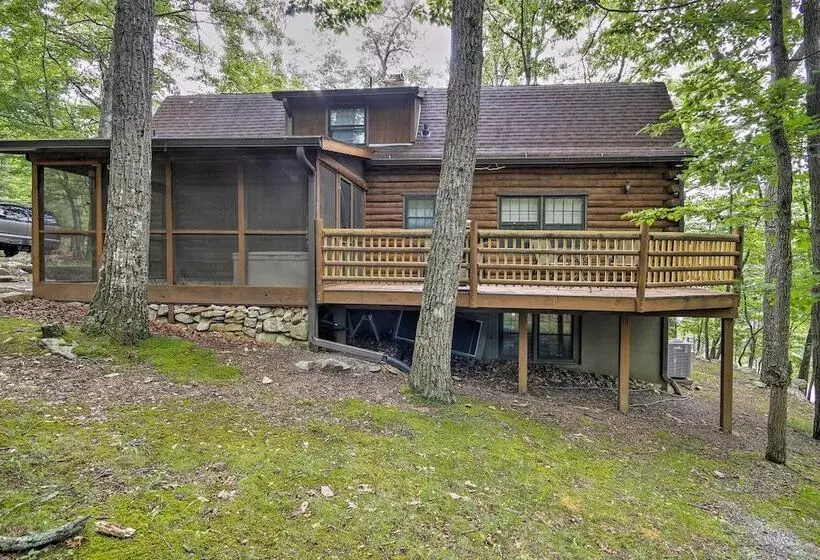 Family Friendly Massanutten Log Home W/ Views!