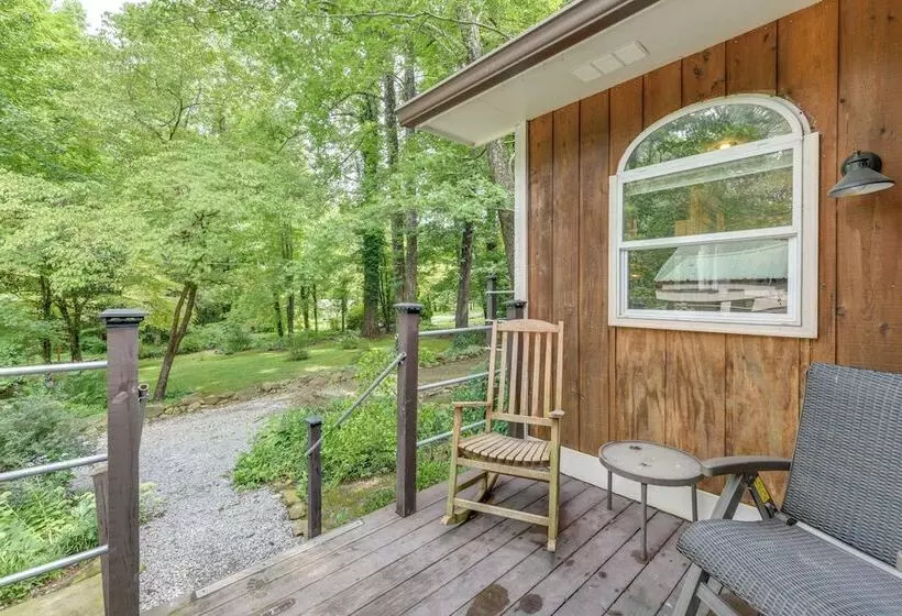 Gatlinburg Cabin W/ Indoor Hot Tub & Game Room!