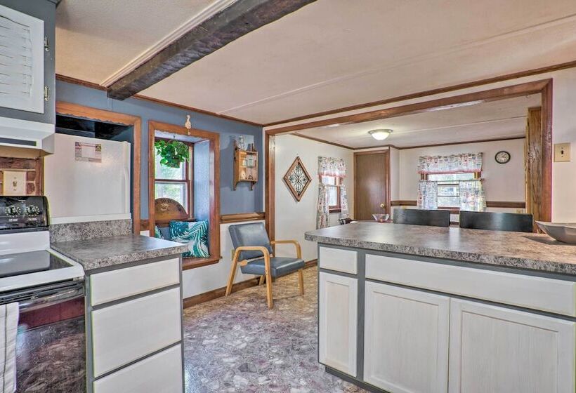 Heathsville Home W/ Sunroom < 10 Mi To Beach!