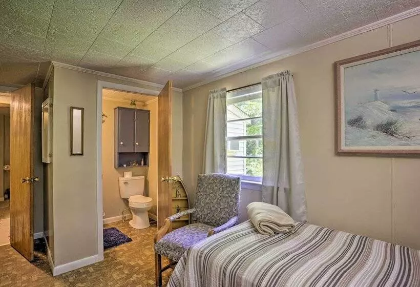 Heathsville Home W/ Sunroom < 10 Mi To Beach!