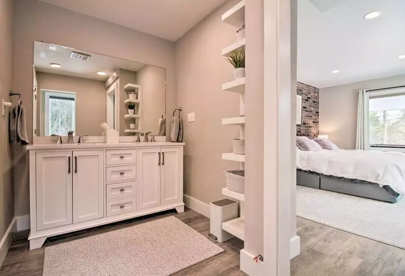 Inviting Vermont Home On Mount Ascutney!