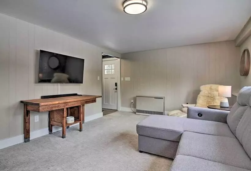 Inviting Vermont Home On Mount Ascutney!