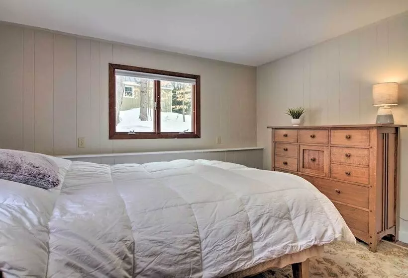 Inviting Vermont Home On Mount Ascutney!