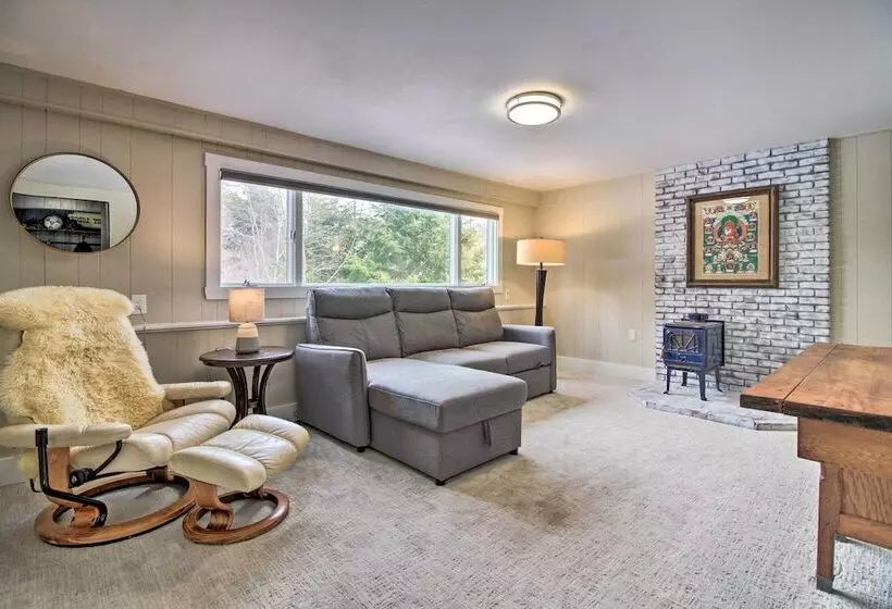 Inviting Vermont Home On Mount Ascutney!