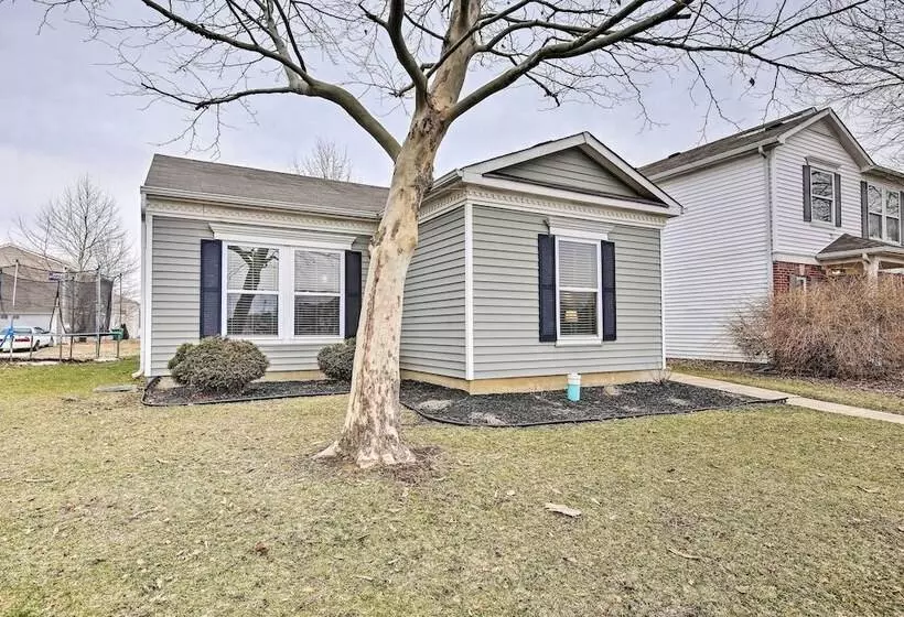 Lafayette House   7 Mi. To Purdue & Downtown!