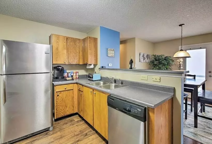 Lafayette House   7 Mi. To Purdue & Downtown!