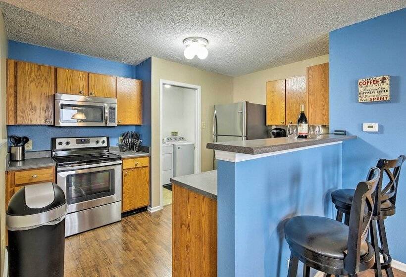 Lafayette House   7 Mi. To Purdue & Downtown!