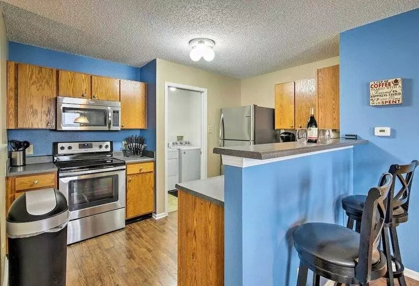 Lafayette House   7 Mi. To Purdue & Downtown!