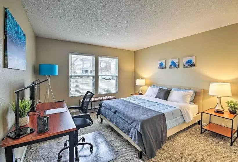 Lafayette House   7 Mi. To Purdue & Downtown!