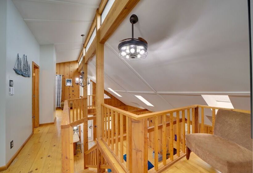 Lake View Home W/ Deck + Gas Grill In Bernice!