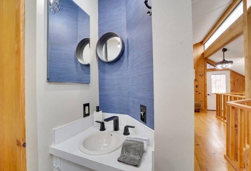 Lake View Home W/ Deck + Gas Grill In Bernice!