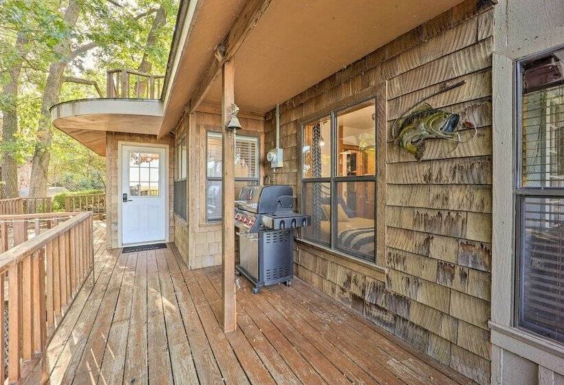 Lake View Home W/ Deck + Gas Grill In Bernice!