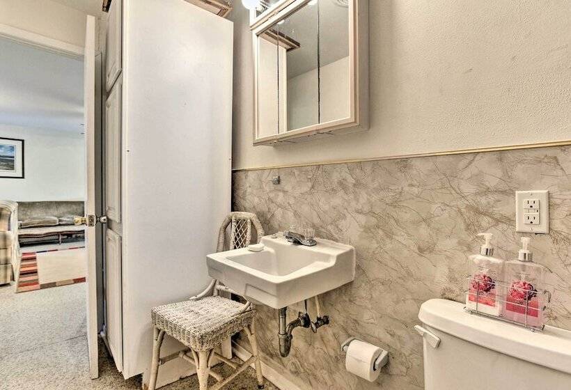 Las Brisas  Palacios Home   Fishing Pier & Kayaks