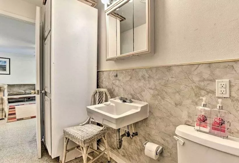 Las Brisas  Palacios Home   Fishing Pier & Kayaks