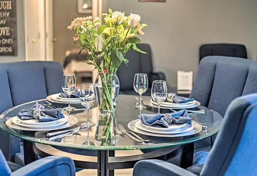 32 Mi To Dc: Lower Level Woodbridge Apt W/ Patio!